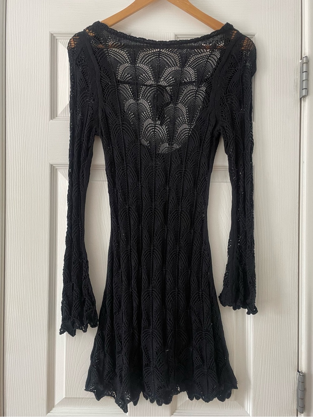 NEW, Women’s Size XS Flattering Swim Cover